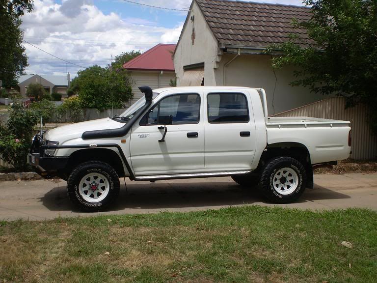 1998 toyota hilux dual cab #6