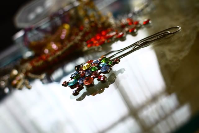 IMAGE: http://i711.photobucket.com/albums/ww119/GFX-Kuri/Random/2.jpg